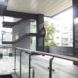 Hotel Rainbow Myeongdong, Seul