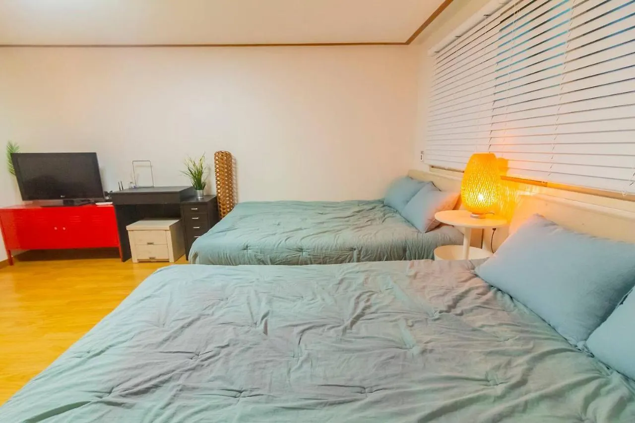 Hongdae Wide 1 Room Seoul 0*,  South Korea