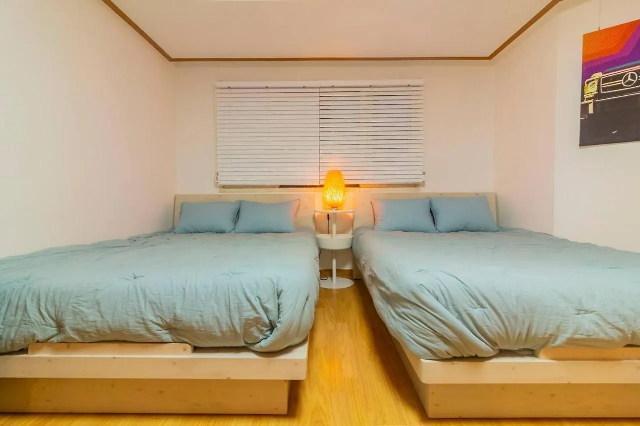 Hongdae Wide 1 Room Seoul Apartment