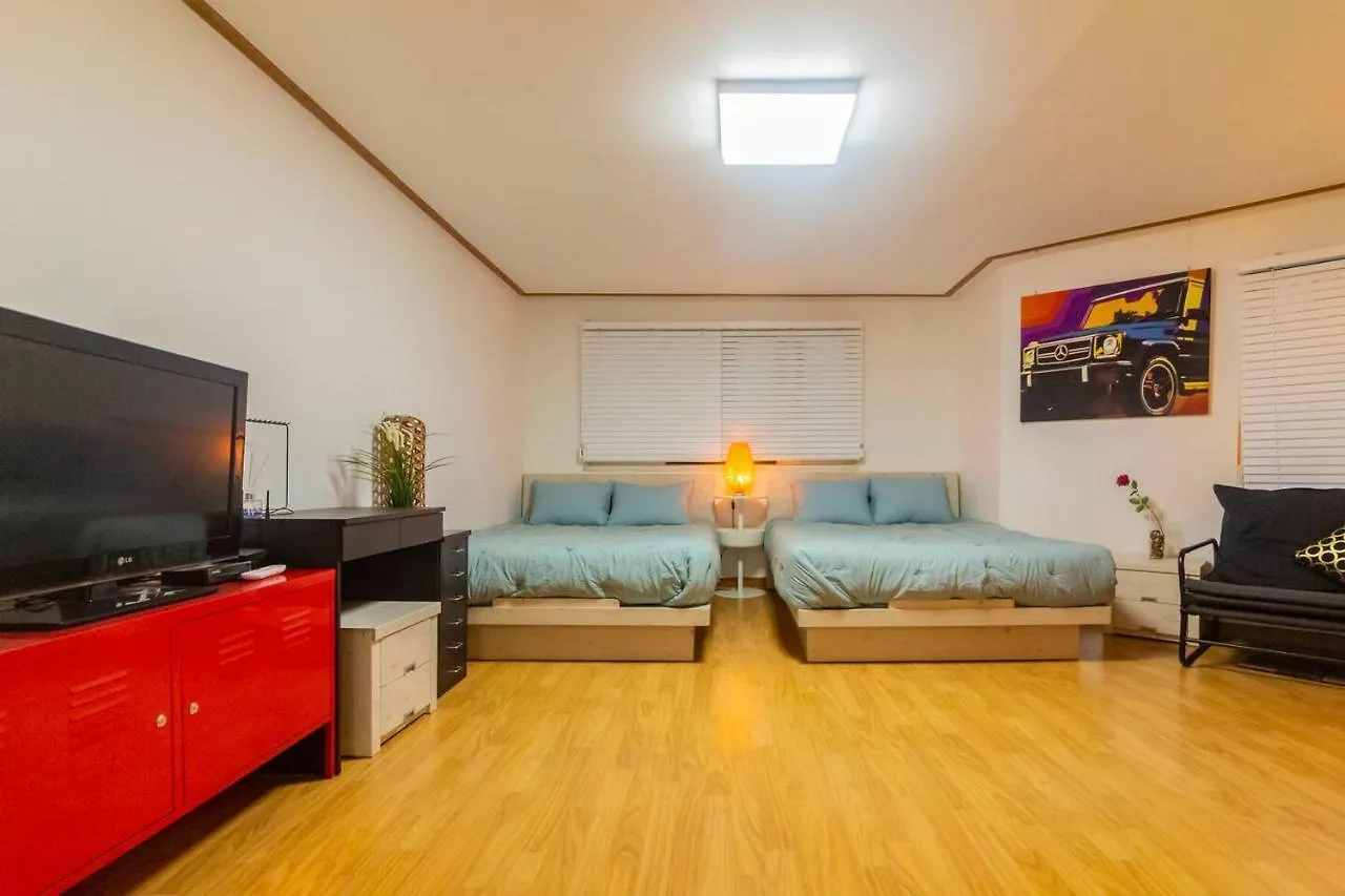 Hongdae Wide 1 Room Seoul South Korea