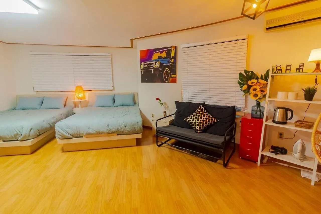 Hongdae Wide 1 Room Seoul Apartment